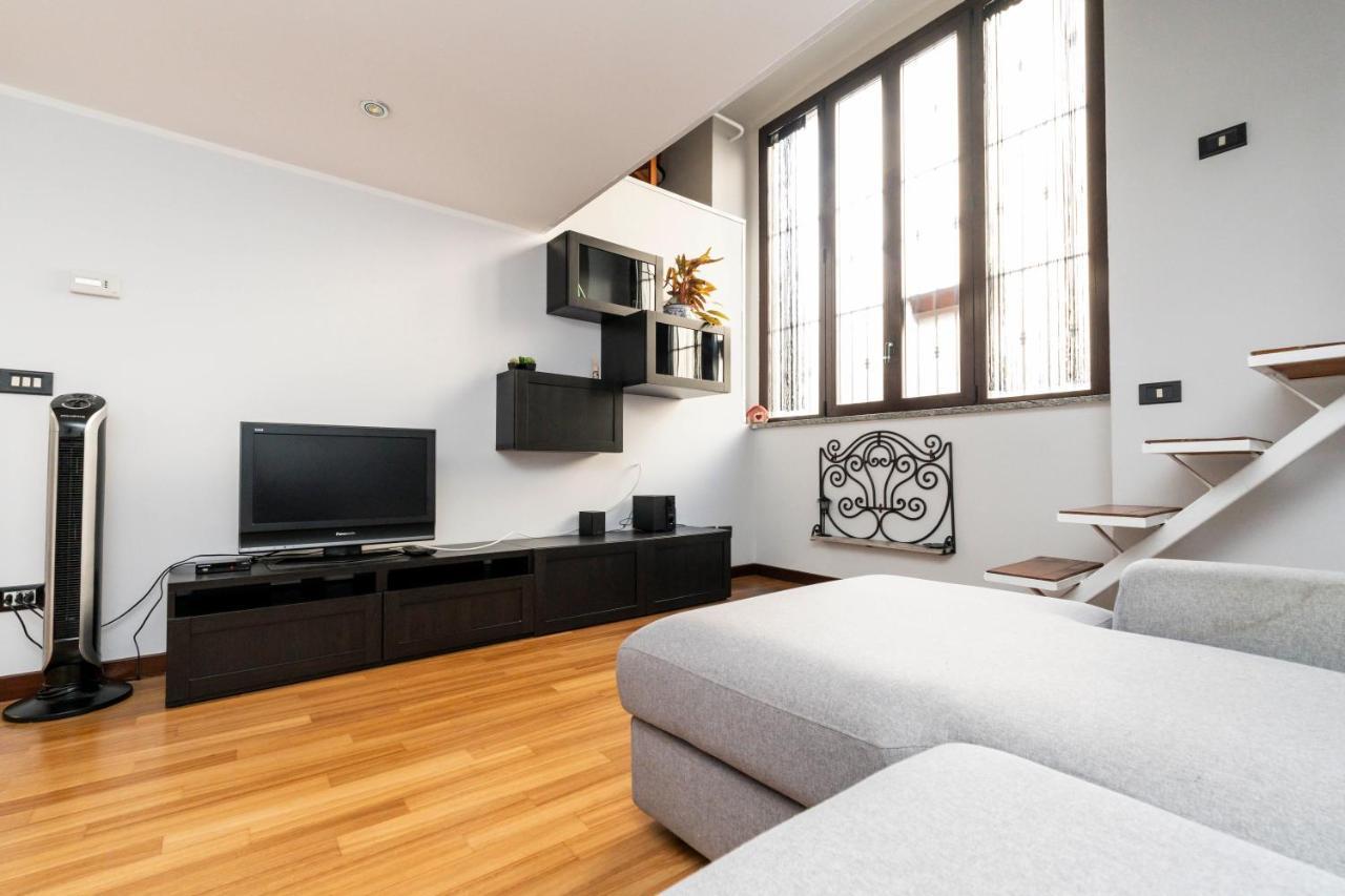 Casemi - Vincenzo 12 In Center Apartment Milan Luaran gambar